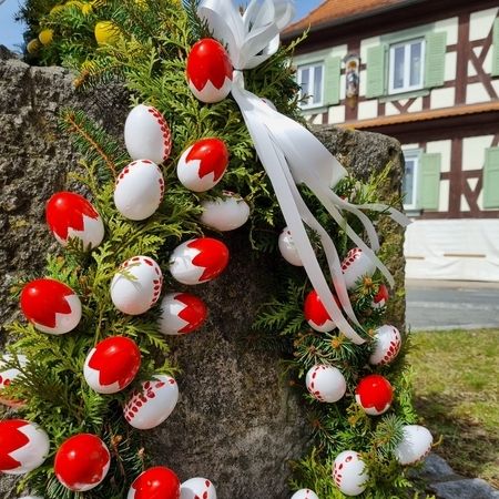 Osterbrunnen in Amlingstadt