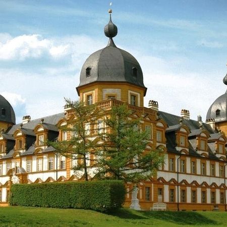 Schloss Seehof mit freundlicher Genehmigung der Tourismusinitiative Fränkische Toskana www.fraenkische-toskana.com